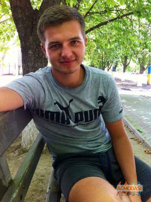 Максим  Олегович фото №865386. Завантажено 03 Січня 2016