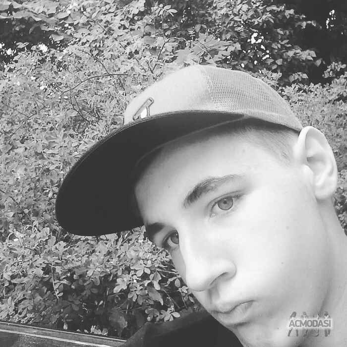 Денис Андреевич Калашник фото №1122053. Завантажено 22 Жовтня 2017