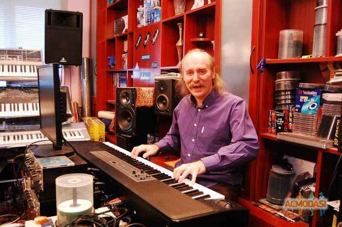 Сергій  Новохацький фото №1043713. Завантажено 16 Квітня 2017