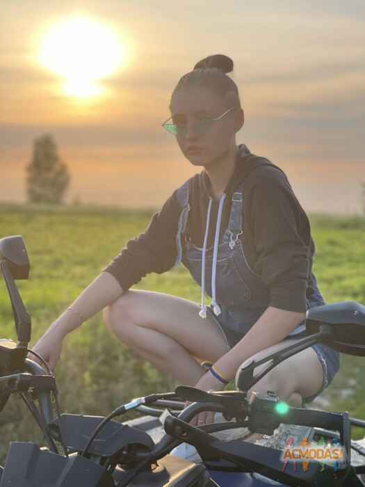 Анна  Любарець фото №1638326. Завантажено 04 Липня 2021