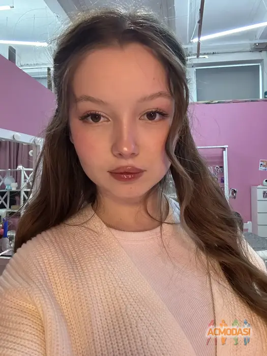 Юлія  Гапонова фото №1751295. Завантажено 06 Січня 2026