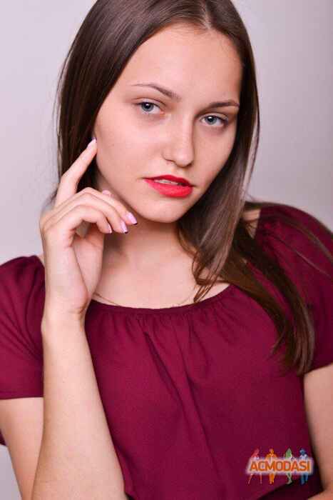 Поліна Валеріївна Ляшенко фото №989187. Завантажено 24 Листопада 2016