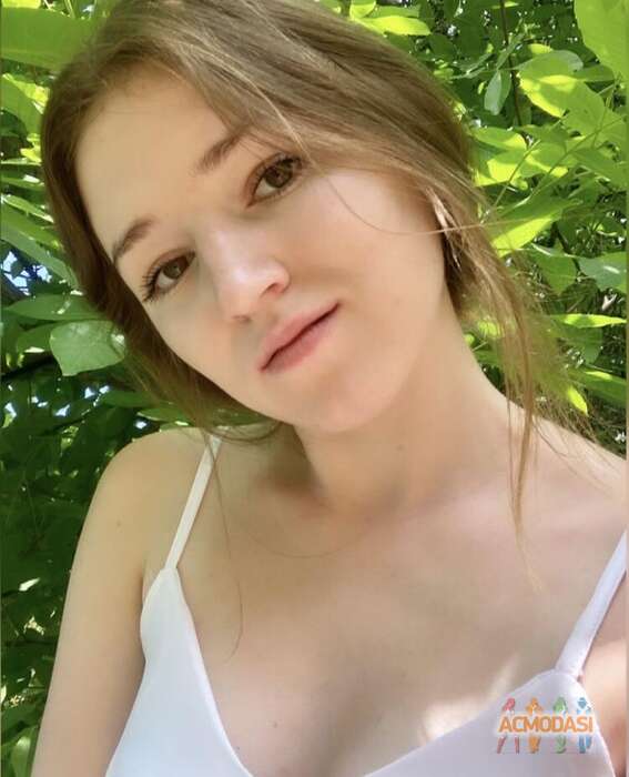Марина Віталіївна Бурлака фото №1666954. Завантажено 19 Листопада 2021