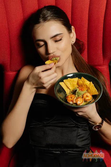 Alina  Kobylianska фото №1748865. Завантажено 23 Жовтня 2025