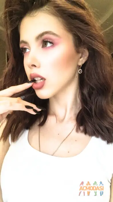 Ангелина  Бригадир фото №1749571. Завантажено 17 Листопада 2025