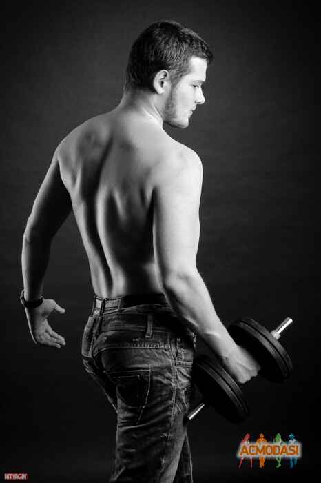 Коля  Брик фото №837233. Завантажено 30 Вересня 2015