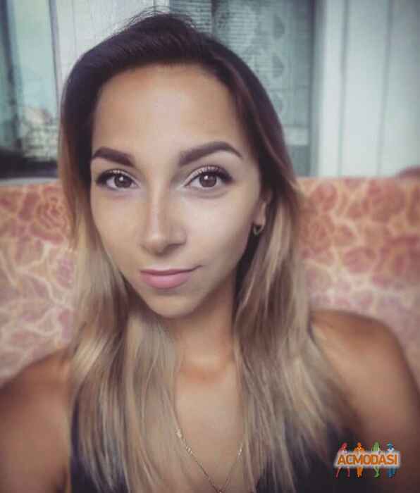 Лина Евгеньевна Вовк фото №1097864. Завантажено 30 Серпня 2017