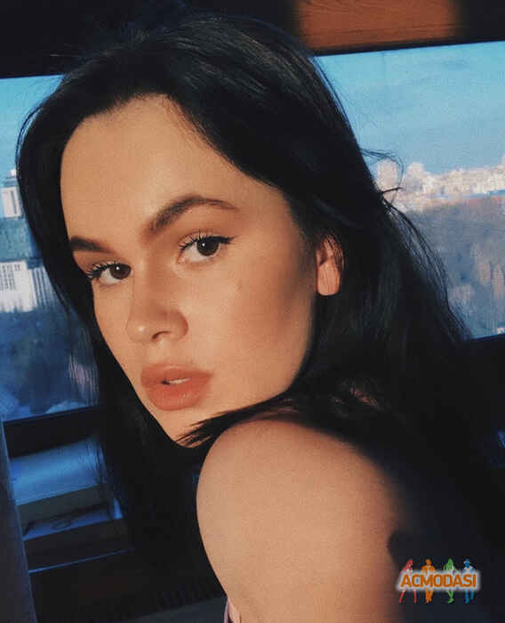 Ева  Базив фото №1549742. Завантажено 18 Липня 2020