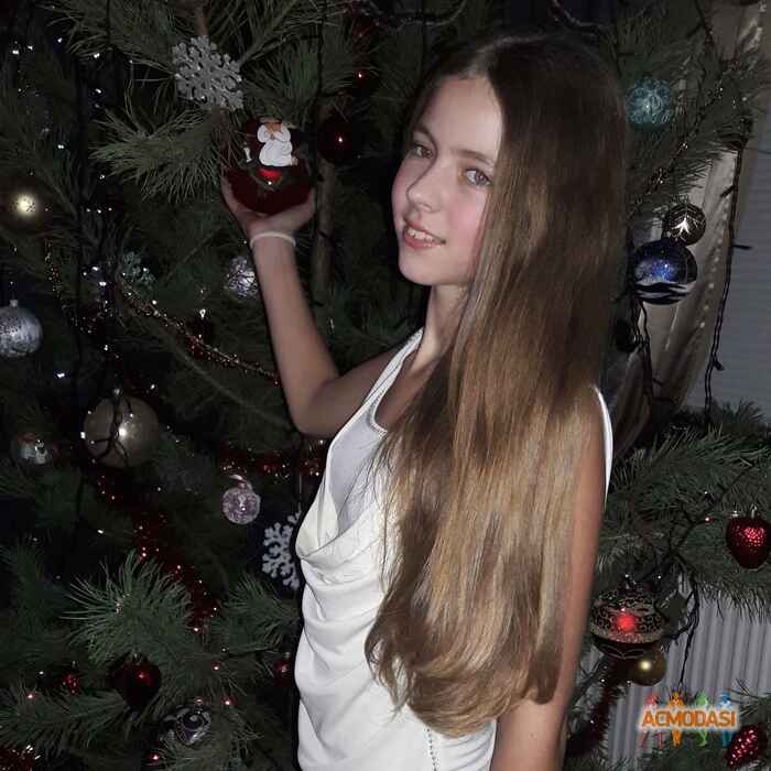 Диана Игоревна Слюнина фото №1047703. Завантажено 26 Квітня 2017