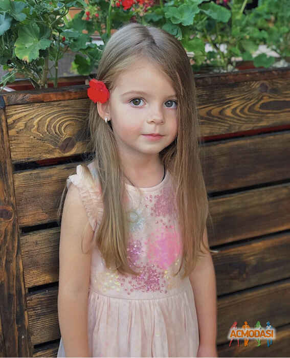 Sofi Bratkova Antonovna фото №1501439. Завантажено 26 Січня 2020