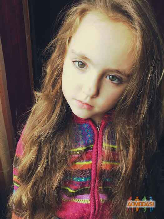 Поліна Русланівна Граматікова фото №1143172. Завантажено 26 Листопада 2017