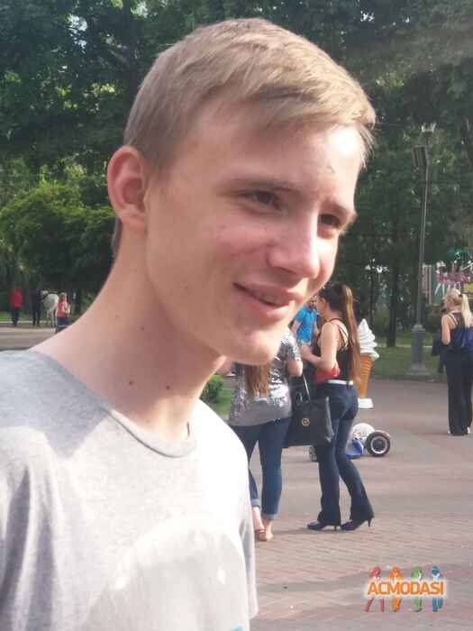 Даниiл Алексiйович Скнарiн фото №1197074. Завантажено 28 Лютого 2018