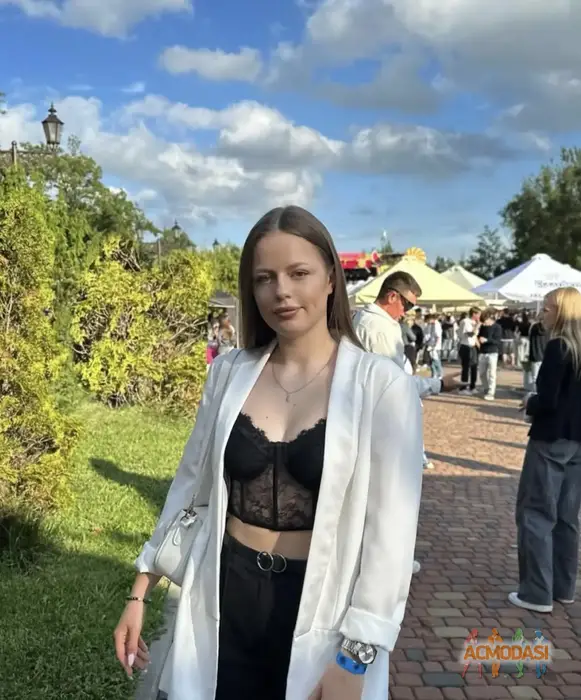 Юля  Кадис фото №1747390. Завантажено 17 Вересня 2025