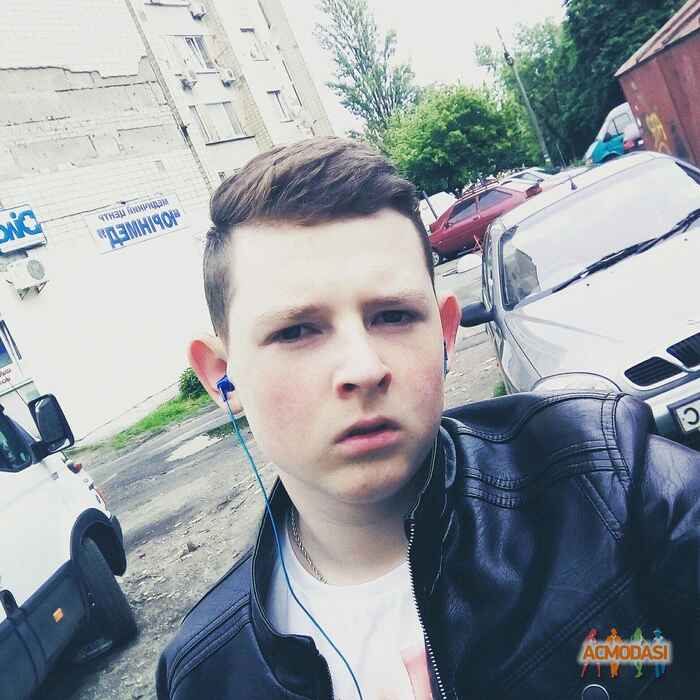 Максим Миколайович Титаренко фото №932361. Завантажено 14 Липня 2016