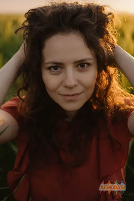 Ольга  Єсі фото №1748574. Завантажено 14 Жовтня 2025