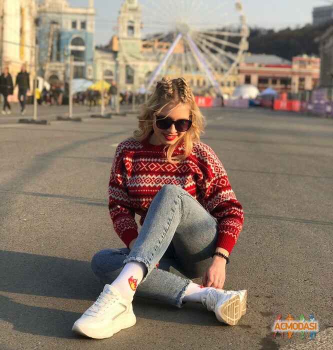 Анна Юріївна Погоріла фото №1403615. Завантажено 25 Травня 2019