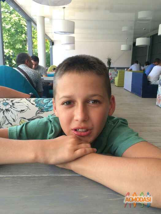 Юрій  Олександрович фото №855535. Завантажено 27 Листопада 2015