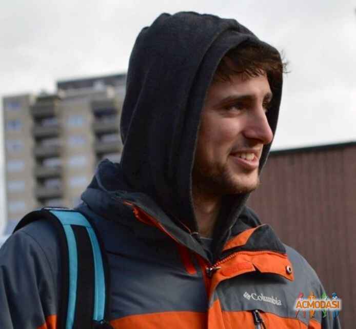 Илья Олегович Юрчишин фото №638483. Завантажено 18 Квітня 2014