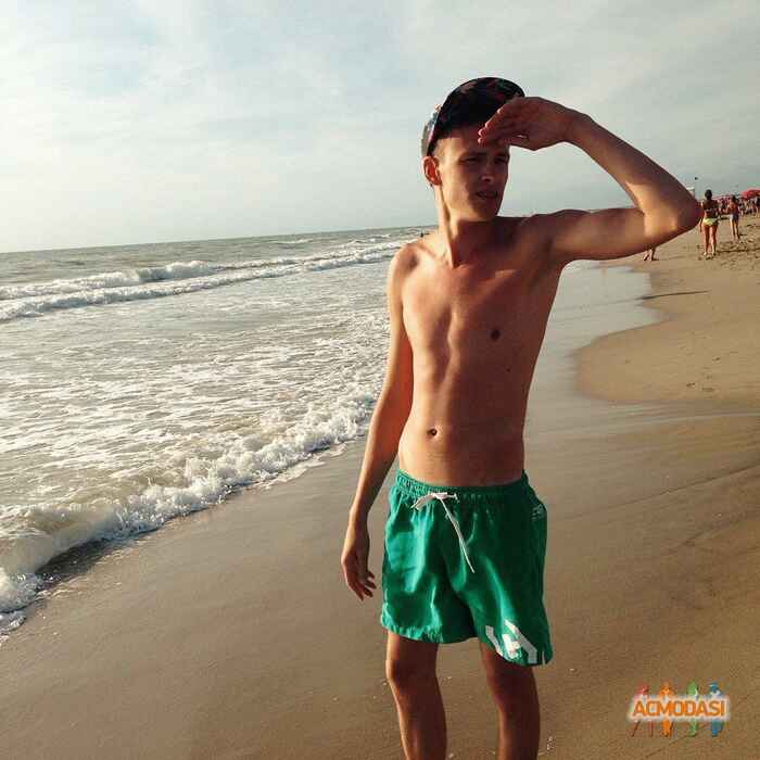 Денис Сергійович Колесник фото №853119. Завантажено 19 Листопада 2015