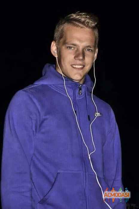 Владимир  Мельниченко фото №845508. Завантажено 26 Жовтня 2015