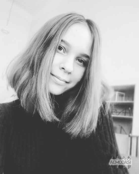 Яна Олександрівна Пужаєнко фото №1248555. Завантажено 22 Червня 2018