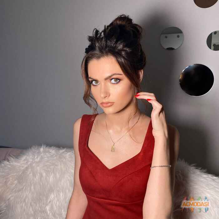 Анна Сергіївна Омел