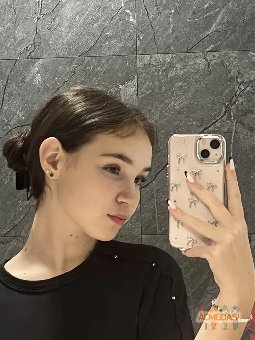 Каріна З.   фото №1741504. Завантажено 29 Березня 2025