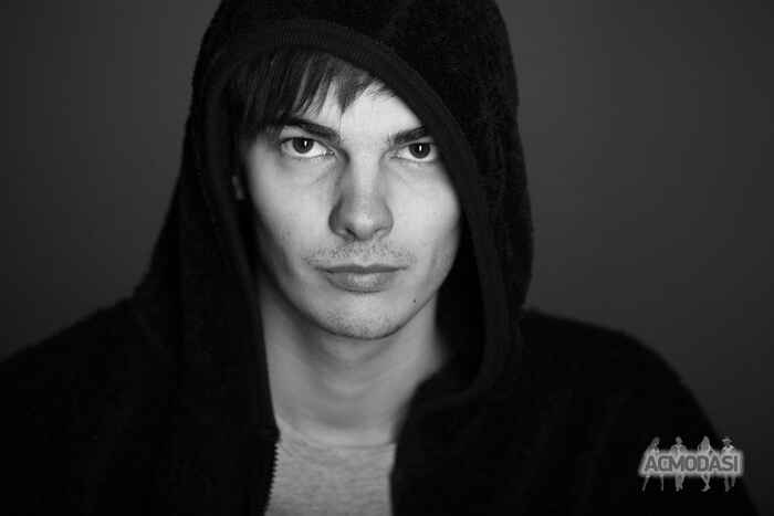 Евгений Олегович Лавриненко фото №910103. Завантажено 15 Травня 2016