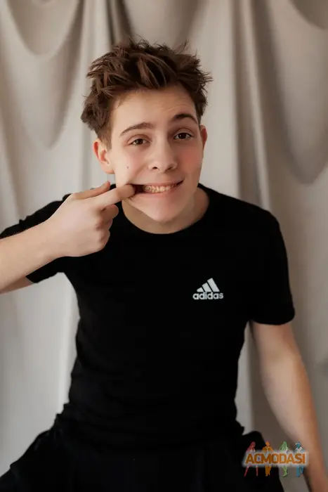 Chifachi  Blef фото №1753836. Завантажено 07 Березня 2026