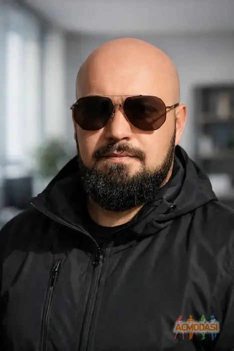 Роман   фото №1754519. Завантажено 06 Квітня 2026