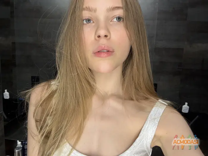 Юлія  Локоть фото №1754598. Завантажено 09 Квітня 2026