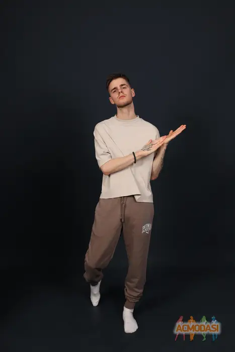 Е  У фото №1754609. Завантажено 09 Квітня 2026