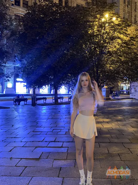 Емма  Кочин фото №1754812. Завантажено 18 Квітня 2026