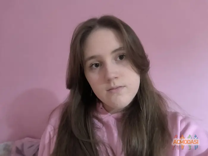 Злата  Максимів фото №1757309. Завантажено 23 Липня 2026