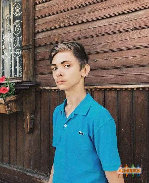 Ян-Олександр Андрійович Жмінковський фото №1422545. Завантажено 14 Липня 2019