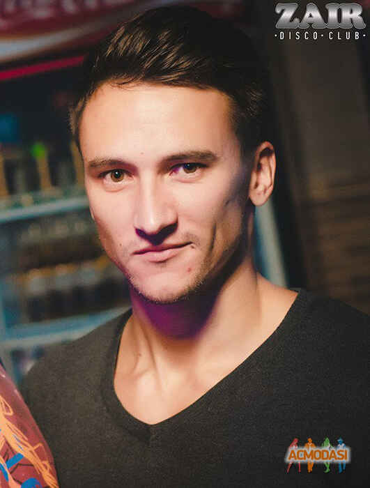 Константин Владимирович Ларионов фото №908289. Завантажено 10 Травня 2016