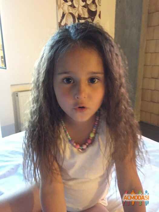 Арина Александровна Самусенко фото №1070088. Завантажено 23 Червня 2017