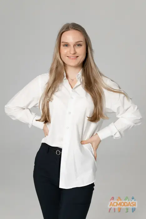 Олена  Лисенко фото №1749879. Завантажено 21 Листопада 2025