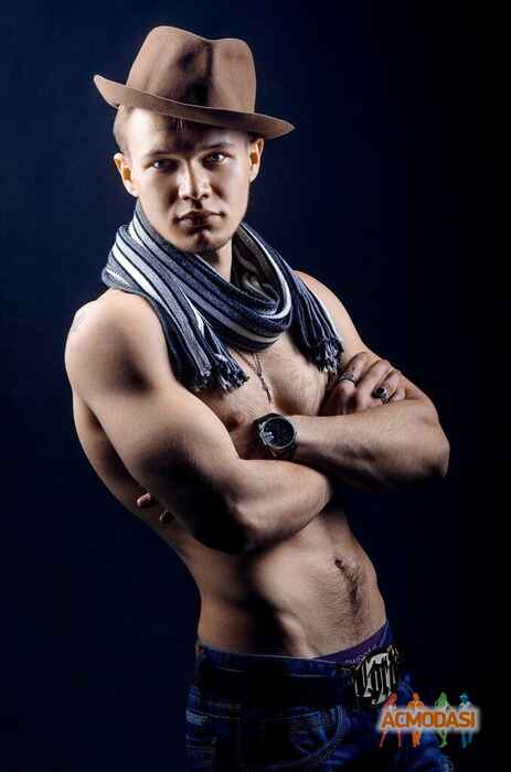 Евгений Викторович Вильховой фото №890110. Завантажено 10 Березня 2016