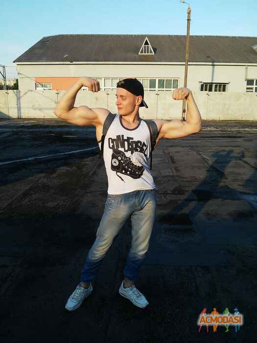 Роман Іванович Буренко фото №984196. Завантажено 13 Листопада 2016