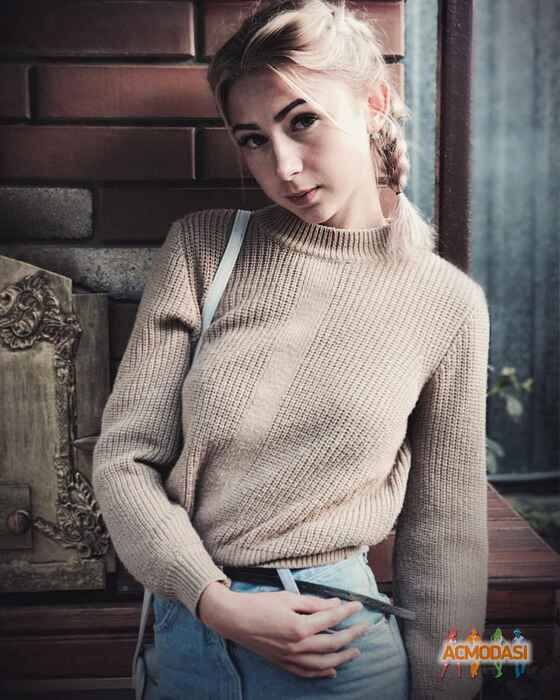 Яна Константиновна Колодко фото №1100745. Завантажено 06 Вересня 2017