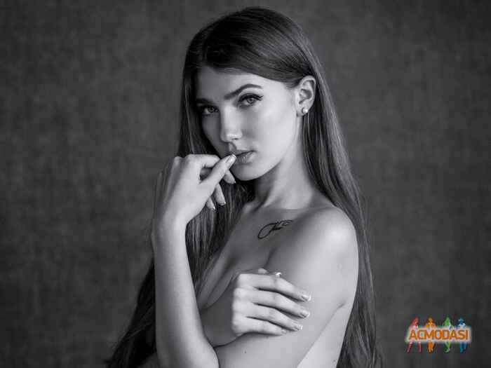 Дарина Валеріївна Устименко фото №1380348. Завантажено 20 Березня 2019