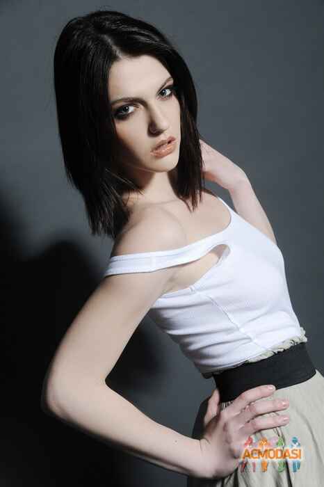 Елена  Жутовская фото №207138. Завантажено 02 Червня 2012