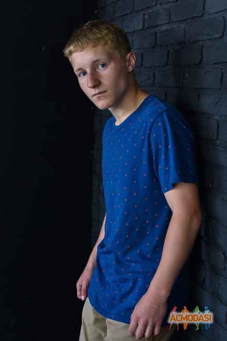 Nikita Maksimovich Shepil фото №1482730. Завантажено 01 Грудня 2019