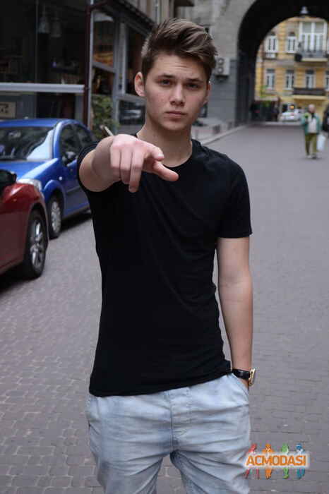 Влад  Неделенко фото №818459. Завантажено 01 Серпня 2015