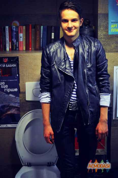 Aртем Олександрович Петренко фото №1011375. Завантажено 24 Січня 2017