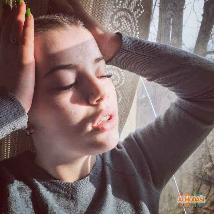 Kateryna Oleksiivna Svieshnikova фото №1495848. Завантажено 11 Січня 2020