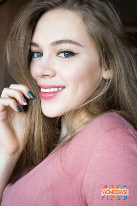 Anya  Podryadskaya фото №1041193. Завантажено 08 Квітня 2017