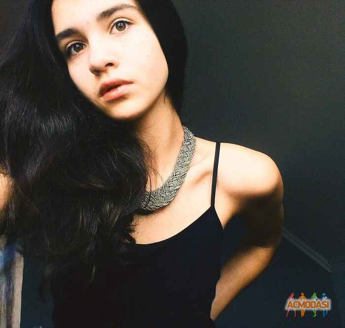 Катя Вікторівна Волох фото №1034790. Завантажено 22 Березня 2017