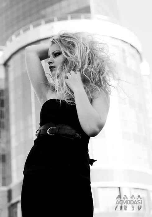 Плакущая  Марина фото №60787. Завантажено 22 Серпня 2011